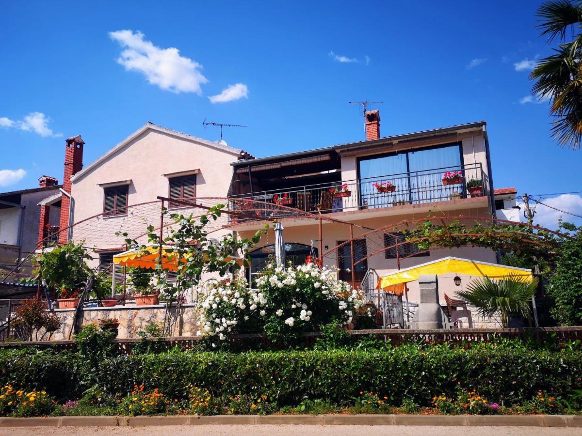 Familija Cvitkovic Apartment Фунтана Екстериор снимка